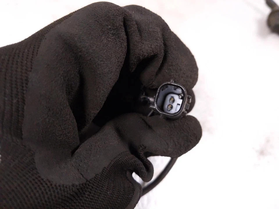 Sensor antifreno ABS rueda delantera Toyota Highlander 2010-2019 89543-0E080 Foto 2 de 4