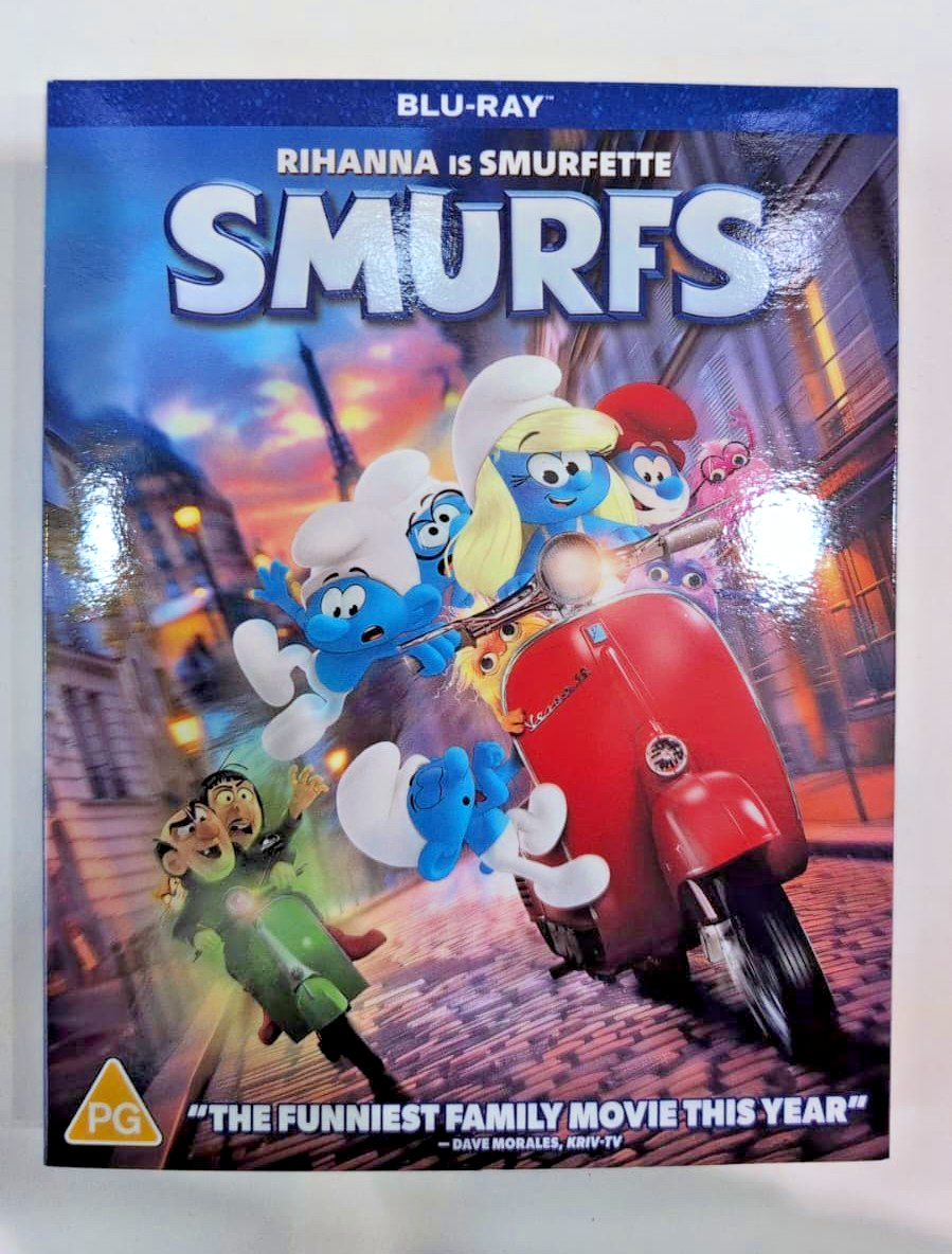 BLU-RAY  SMURFS    BRAND NEW SEALED UK STOCK