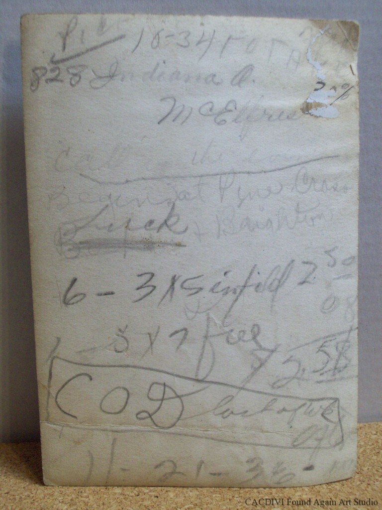 Carino bambino foto reale ragazzo cowboy su pony cappello chaps vintage fuori casa snapshot