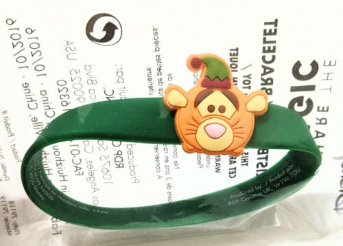 Lot (5) Disney Store Tsum Share the Magic Wristband Bracelet Christmas Tigger ++ - Picture 2 of 5