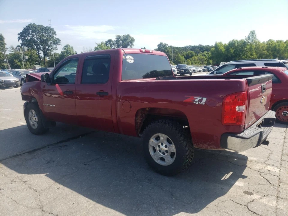 Used Front Right Exterior Door Handle fits: 2007 Chevrolet Silverado 1500 pickup - Image 3 of 4