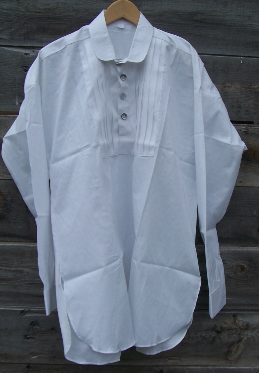 CIVIL WAR WHITE MUSLIN OFFICERS PLEATED  SHIRT WITH PEWTER BUTTONS  LARGE