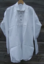 CIVIL WAR WHITE MUSLIN OFFICERS PLEATED  SHIRT WITH PEWTER BUTTONS  LARGE