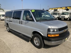 chevrolet 12 passenger van