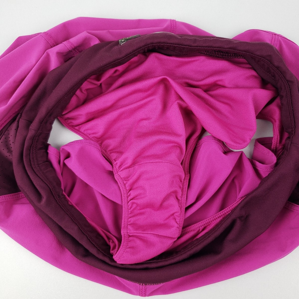 ★ ATHLETA ★ Athleta Womens Track This Run Shorts Magenta Pink Lined