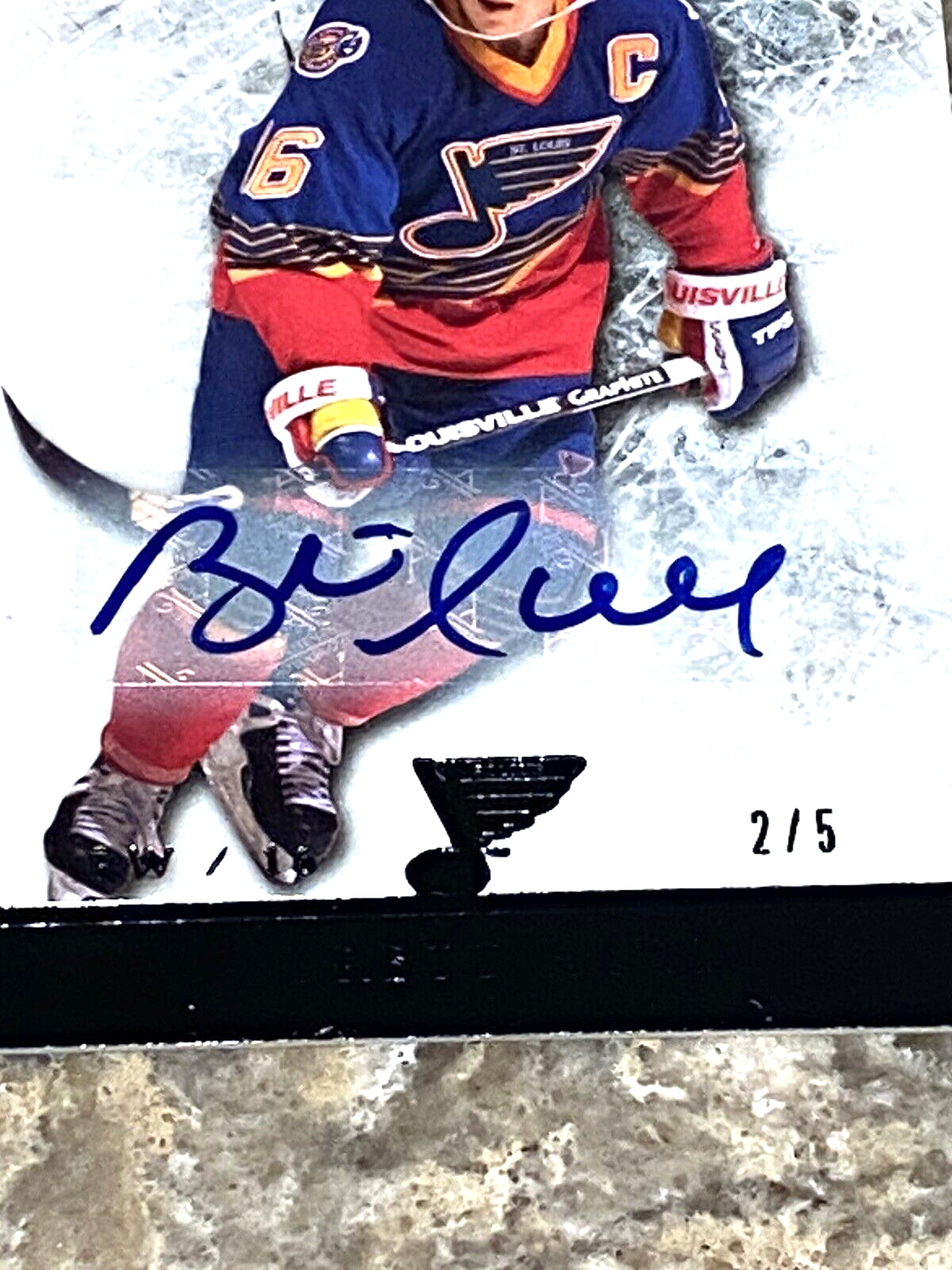 2012-13 Upper Deck Artifacts Autograph Brett Hull #8 Auto St. Louis Blues 2/5 - Picture 2 of 3