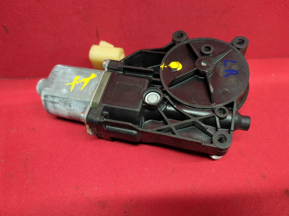 2011 - 2015 - Chevrolet Volt - Rear Left / Rear Driver Side - Window Motor - - Image 4 of 4
