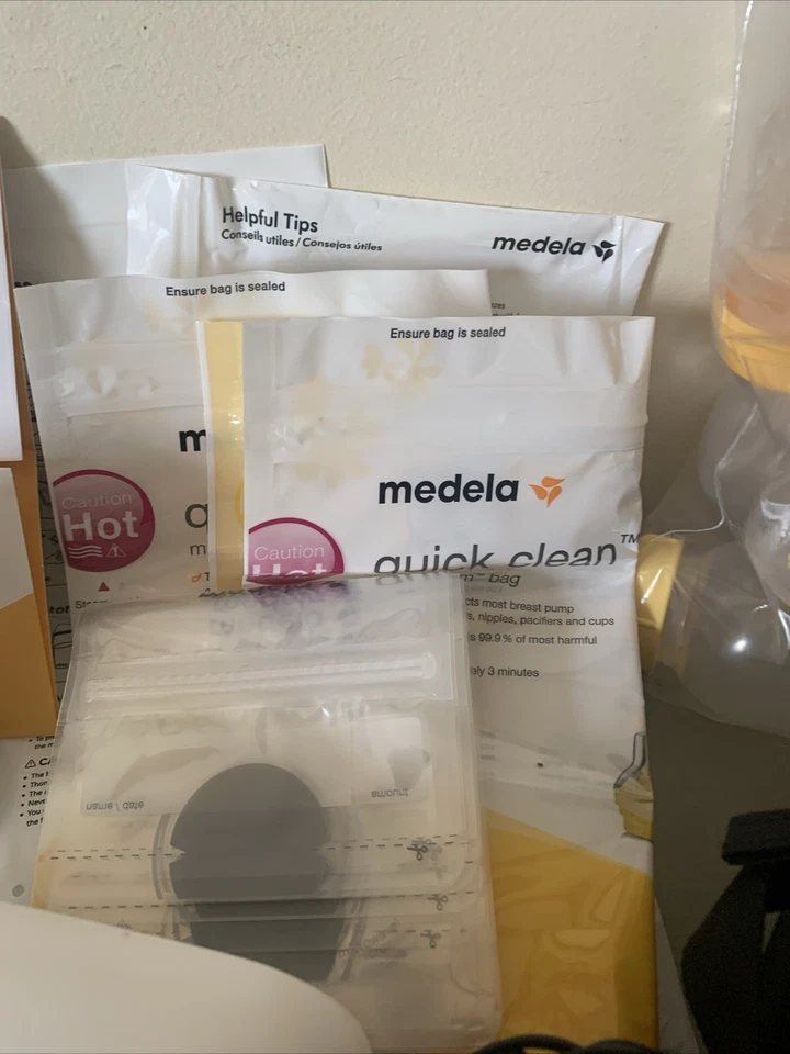 Extractor de leche eléctrico doble manos libres Medela con estilo accesorios y enfriador Foto 3 de 4