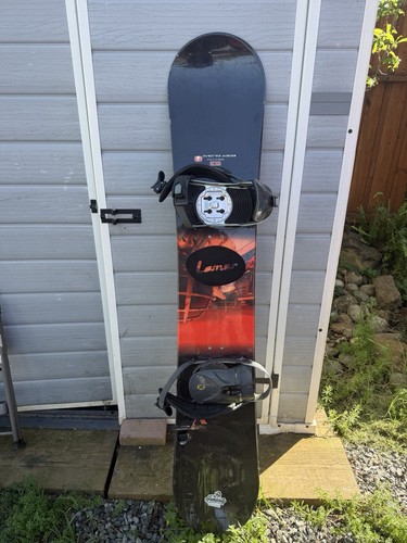 Body Glove 162 Snowboard 162cm Black Red Gray with Bindings 4x4 Mount Pattern