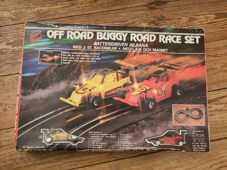 Autorennbahn 80er: Komvolut aus zwei Sets für Ergänzung und Ersatzteile - Bild 3 von 4