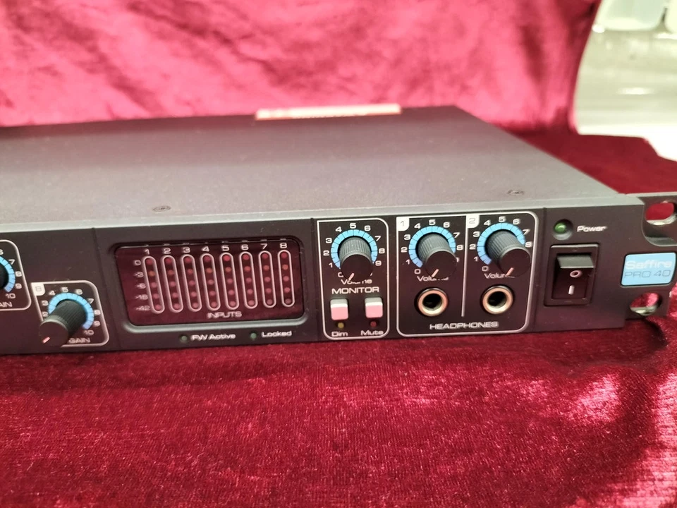 FOCUSRITE Saffire Pro 40 | Interfaz de audio FireWire - Usado - Buen estado Foto 4 de 4