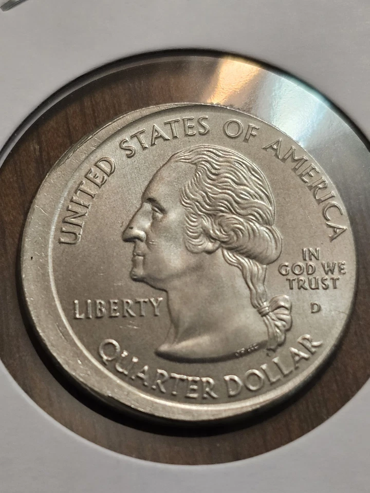 2005-D California State Quarter Off-Center Error - Gem Uncirculated - Image 2 of 2
