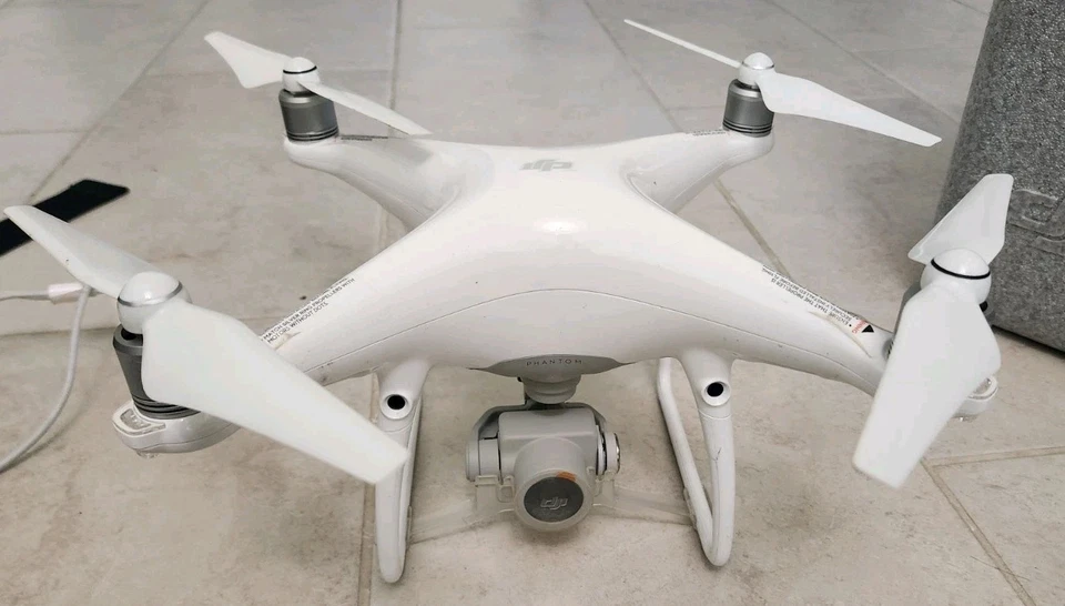 DJI Phantom 4 Pro Model WM331A with lots of accessories - Check Description - Image 2 of 4