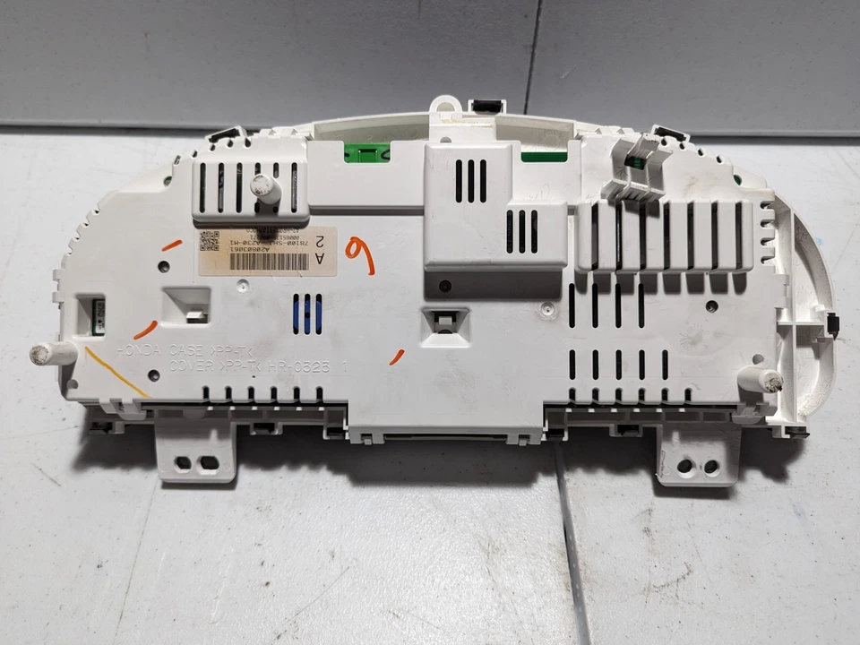 2005-2010 Honda Odyssey EX A/T cluster speedometer tach gauges instrument panel - Image 4 of 4