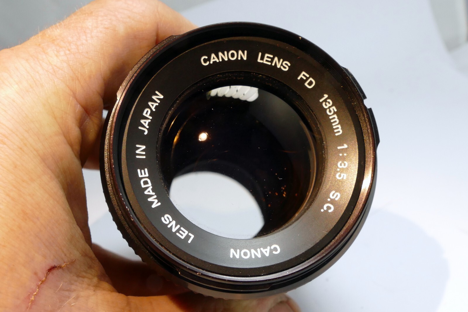 Canon 135mm f3.5 SC FD Lens for manual focus telephoto -   Aperture stuck AS IS