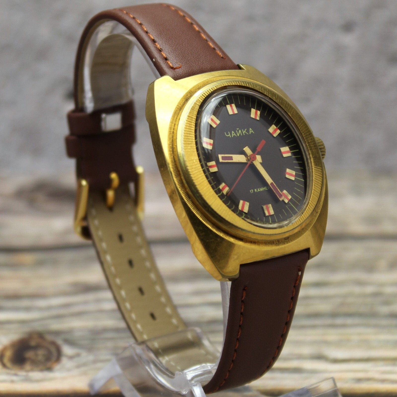 Soviet CHAYKA mens watch USSR Chaika Gilded Sunburst Oval case watch ЧАЙКА⌚