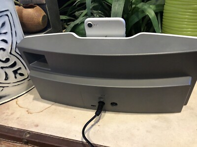 Bose SoundDock XT Speaker White & Gray 100 % Working iPhone X.6/7