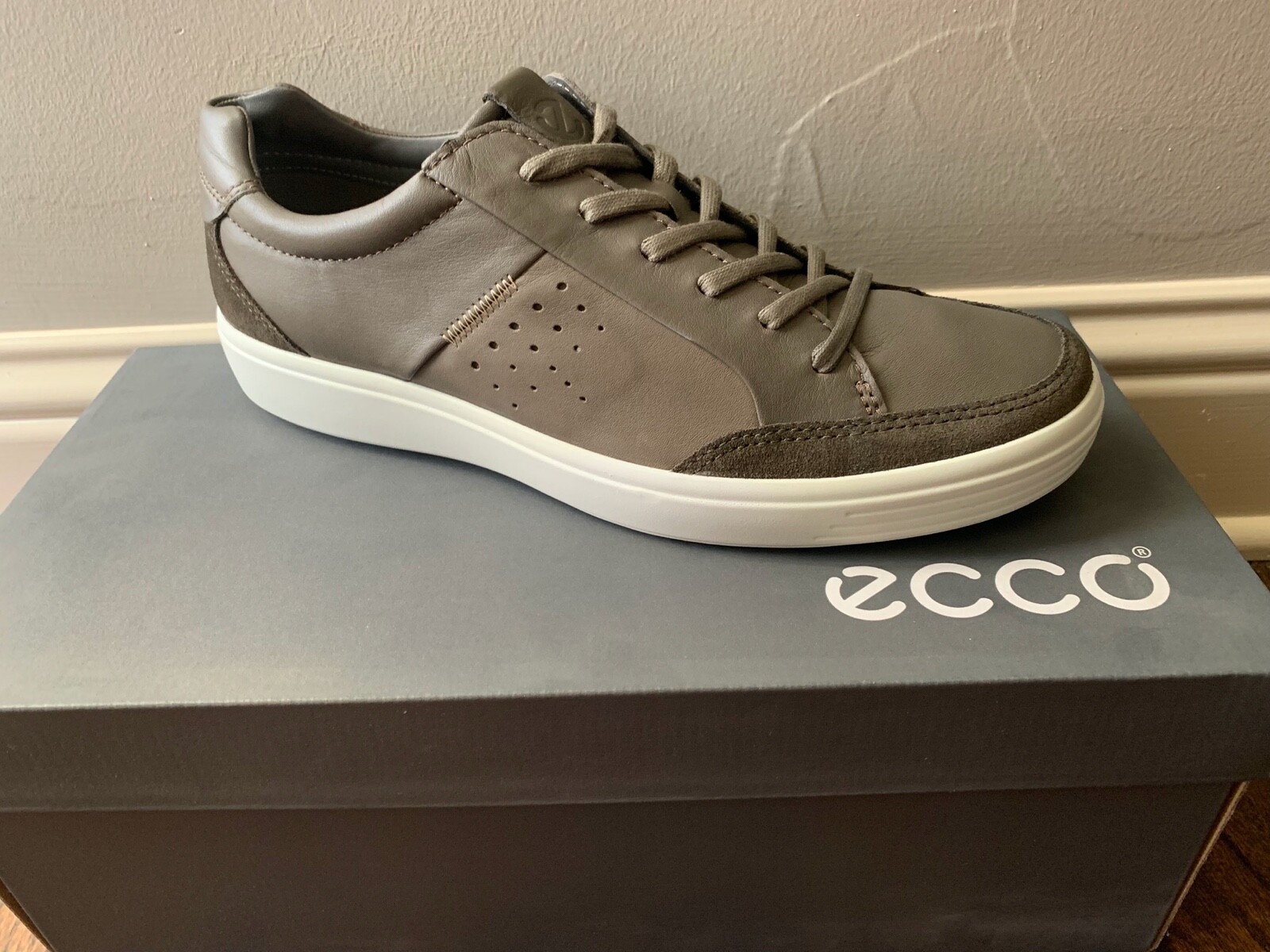 men's shoe size 8.5 in european