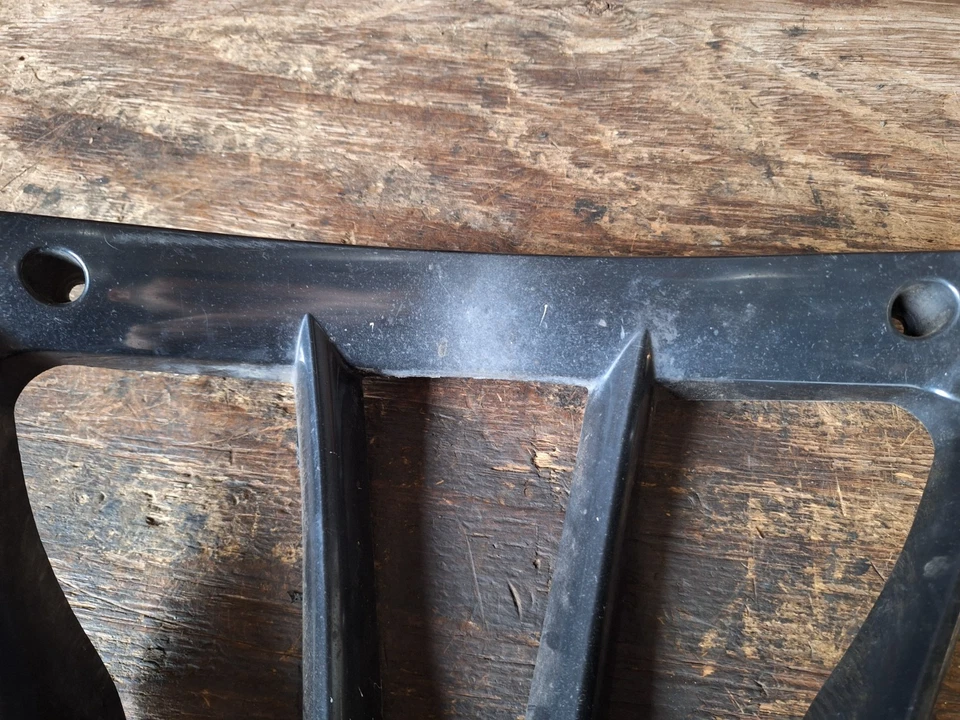 Yamaha YZF R1 5VY - Cubierta de relleno de carenado de panel en V para carenado de vientre inferior delantero Foto 3 de 4