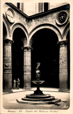 firenze, cortile del palazzo vecchio