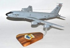 USAF Boeing KC-135R Stratotanker 101 ARW Maine Desk Top Model 1/100 SC Airplane
