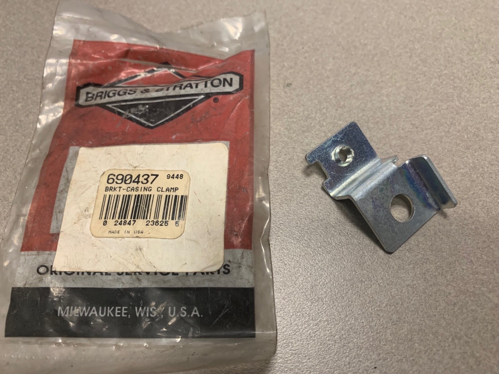 NOS Genuine Briggs & Stratton 690437 Casing Clamp 223838 Choke Bracket ...