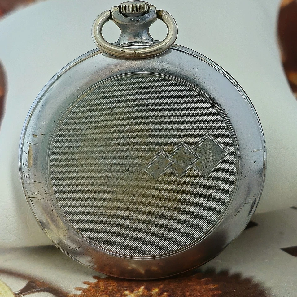 Vintage Pocket Watch  ISKRA 1955 year USSR VERY RARE SOVIET Watch MOLNIJA 3602 - Image 2 of 4