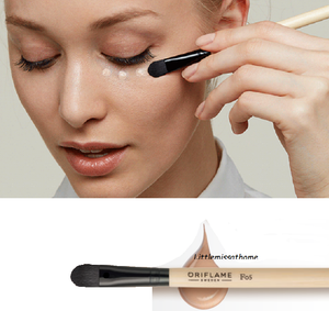concealer with brush applicator