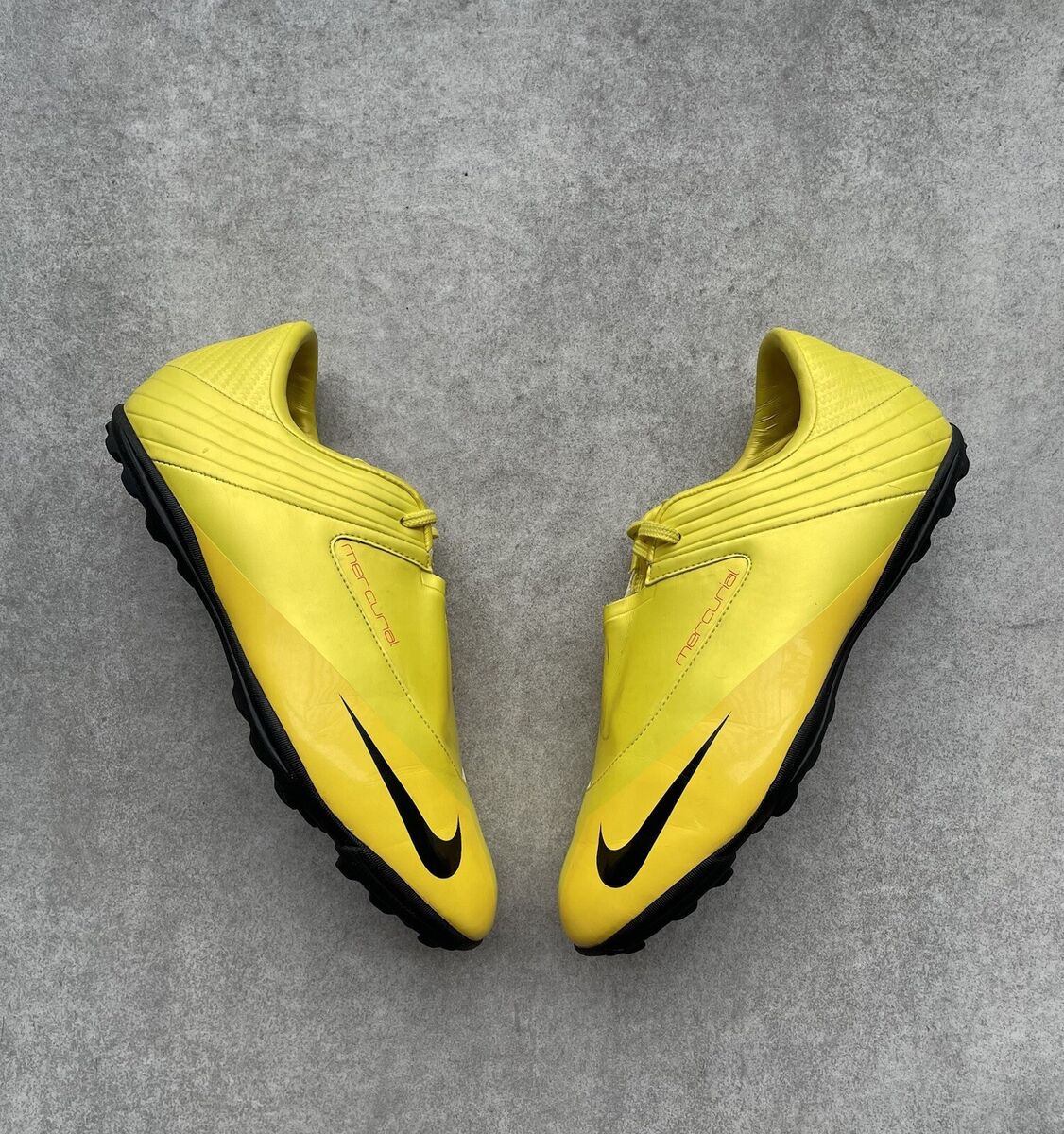 NIKE 2009 MERCURIAL VAPOR V TURF SOCCER FOOTBALL RARE CLEATS NIKE 2009 MERCURIAL VAPOR V TURF SOCCER FOOTBALL RARE CLEATS