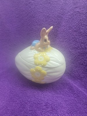 Vtg  Easter Egg Candy Dish with Adorable Bunny On The Lid OAL is 6''
