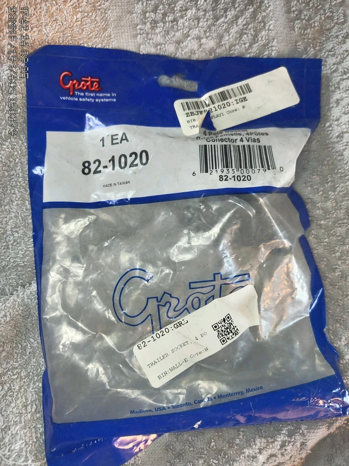 Conector de enchufe y enchufe de 4 vías Grote 82-1020 de alta resistencia Foto 2 de 3