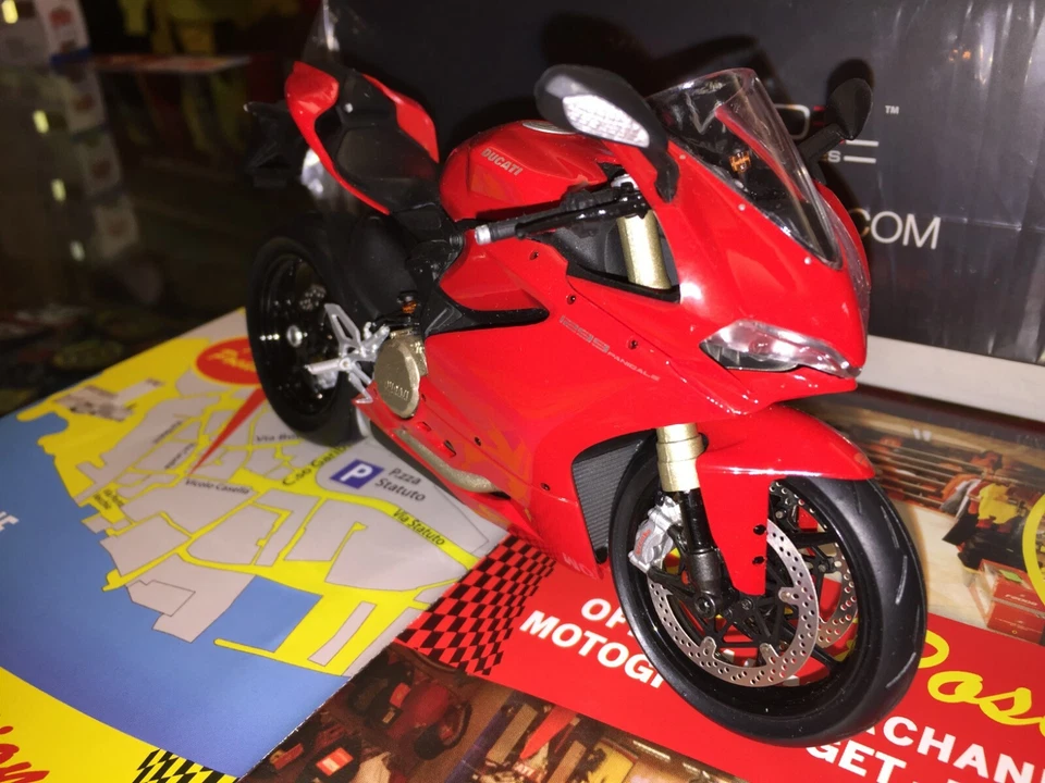 TSM MODEL TSMMC0001 1:12 DUCATI 1299 PANIGALE NEW SHIPPING WORLDWIDE RARE - Immagine 3 di 4