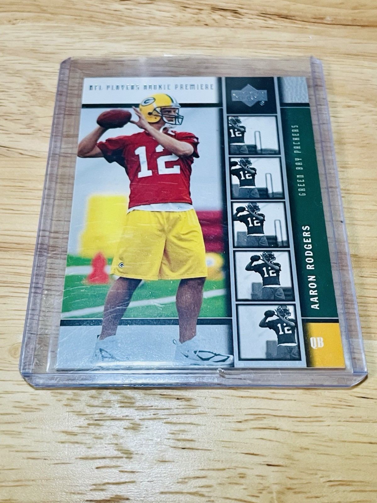 2005 Upper Deck NFL Players Rookie Premiere Aaron Rodgers #16 RC