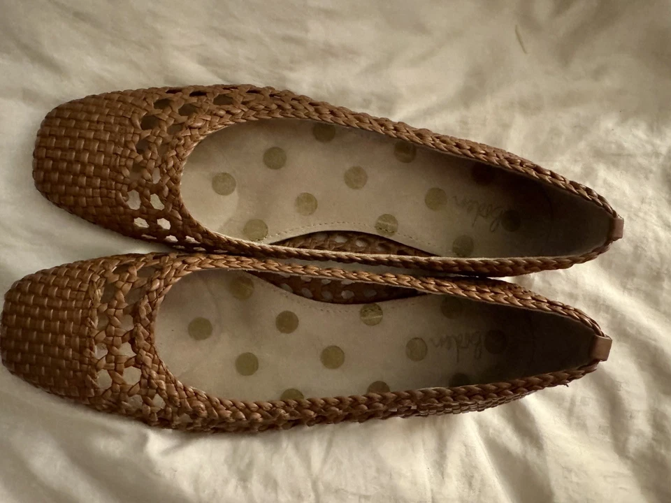 Boden оливковый балет плоский желтовато-коричневый сплетенный Великобритании 39 США 8,5 квадратный носок EUC Ret $135 носить один раз - Изображение 3 из 4