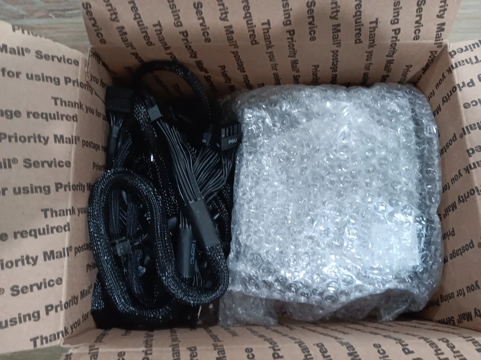 Fuente de alimentación Evga 750 GA Gold Plus | 220-GA-0750 Foto 4 de 4