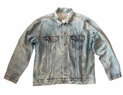 Levi Strauss & Co Denim Standard Trucker Jacket Size XL Distressed, Faded Etc
