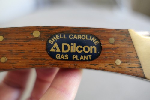 Coltello a lama inox vintage Shell Canada Caroline Dilcon impianto a gas ottone - Foto 16 di 22