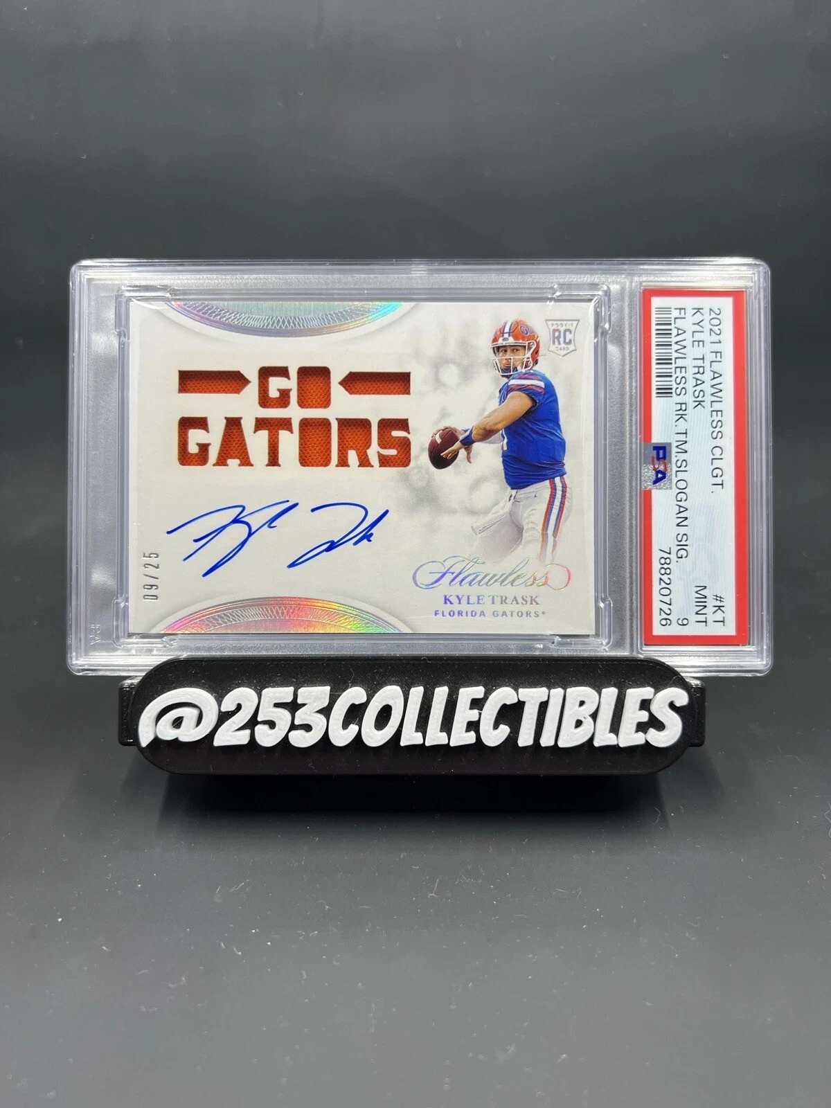 Kyle Trask Panini Flawless Collegiate Flawless Rookie Team Slogan Signatures #KT Base