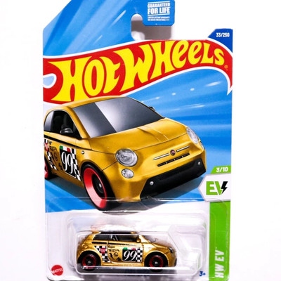 Hot Wheels EV Fiat 500e Model Car 1:64 Scale
