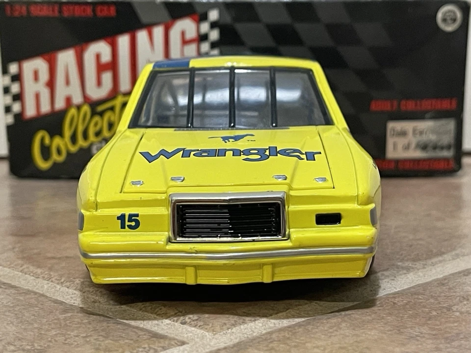 1982 Dale Earnhardt Wrangler Ford Thunderbird Action NASCAR 1/24 Ugly Bird CWC - Image 4 of 4