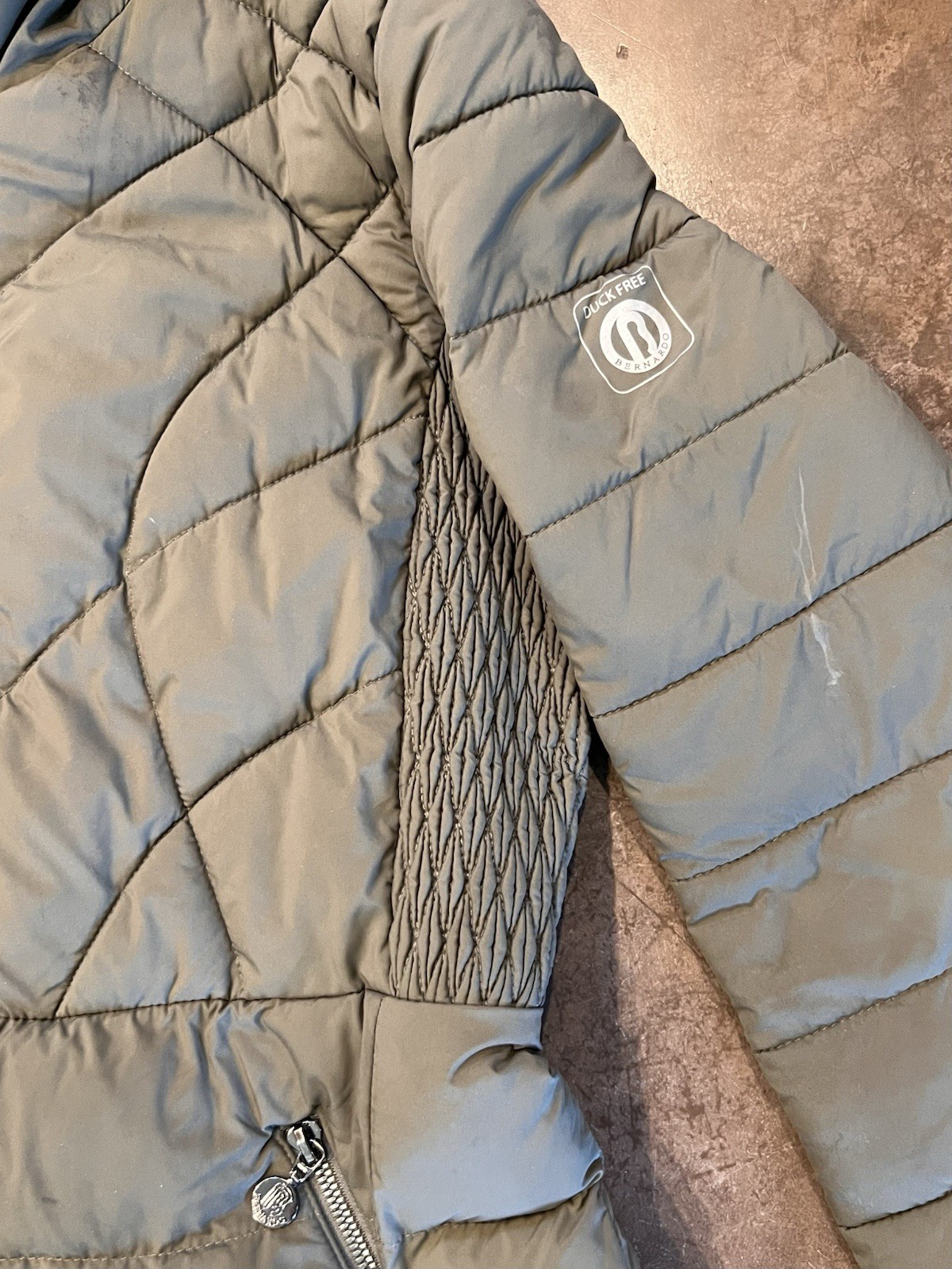 Bernardo Women’s PrimaLoft Puffer Jacket Green Ho… - image 3