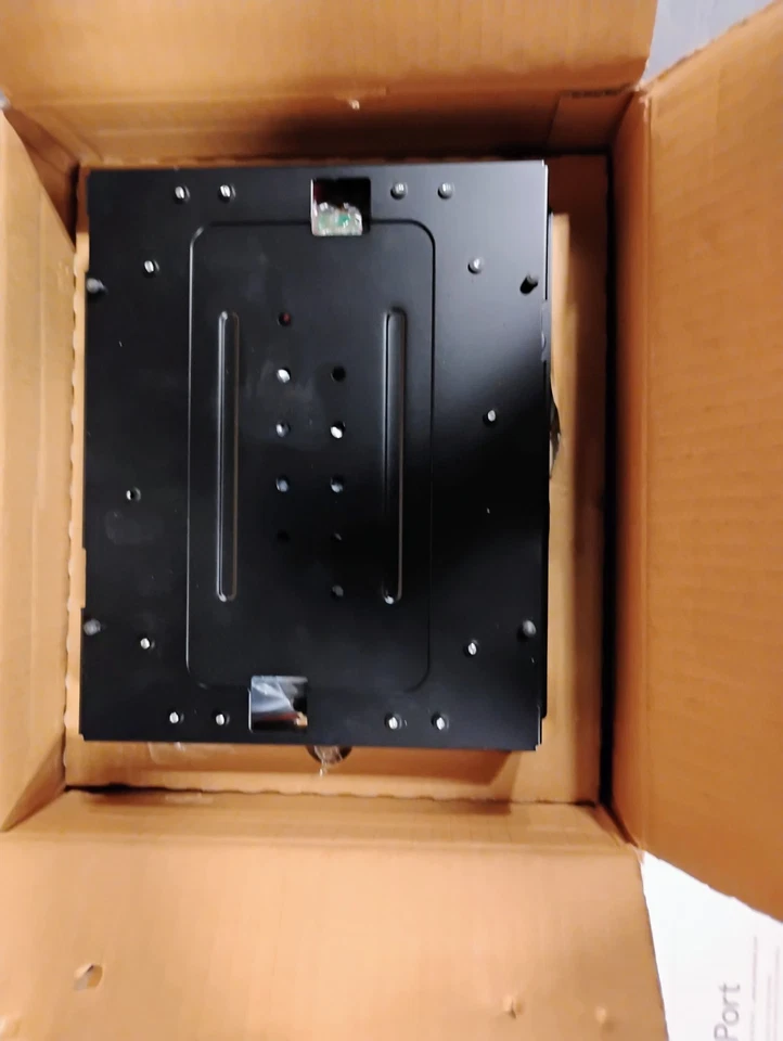 iPort CMIW2000V2 Control Mount for iPad 2 and iPad 3 - Image 2 of 4