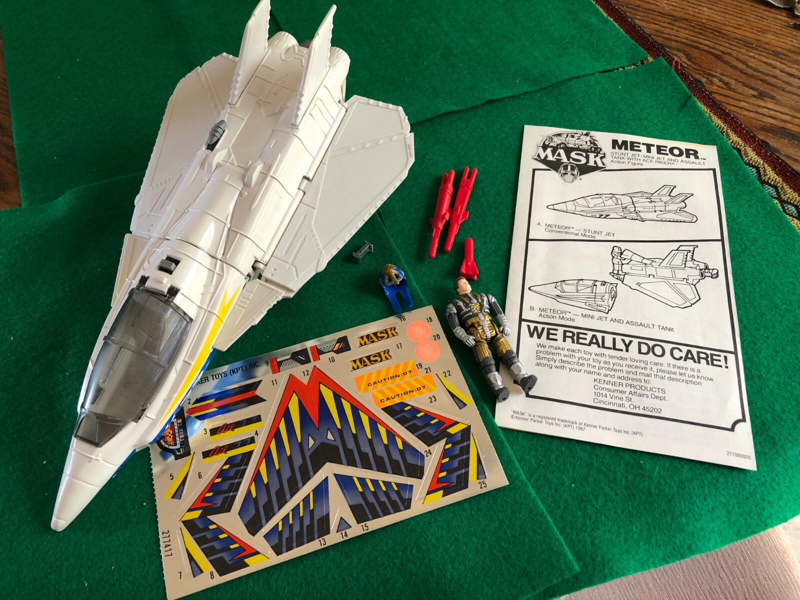 Vintage 1987 Kenner M.A.S.K. Meteor Mini Jet And Tank With Ace Riker - Complete Vintage 1987 Kenner M.A.S.K. Meteor Mini Jet And Tank With Ace Riker - Complete