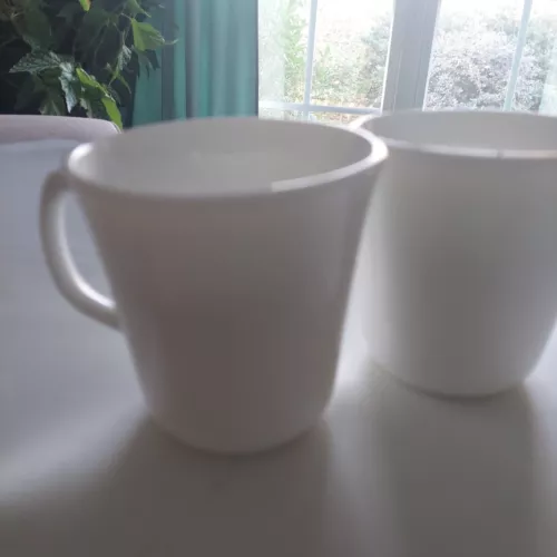 Set of 2 Corning All White Coffee Cups Mugs MWave OK Vintage Classic D Handle