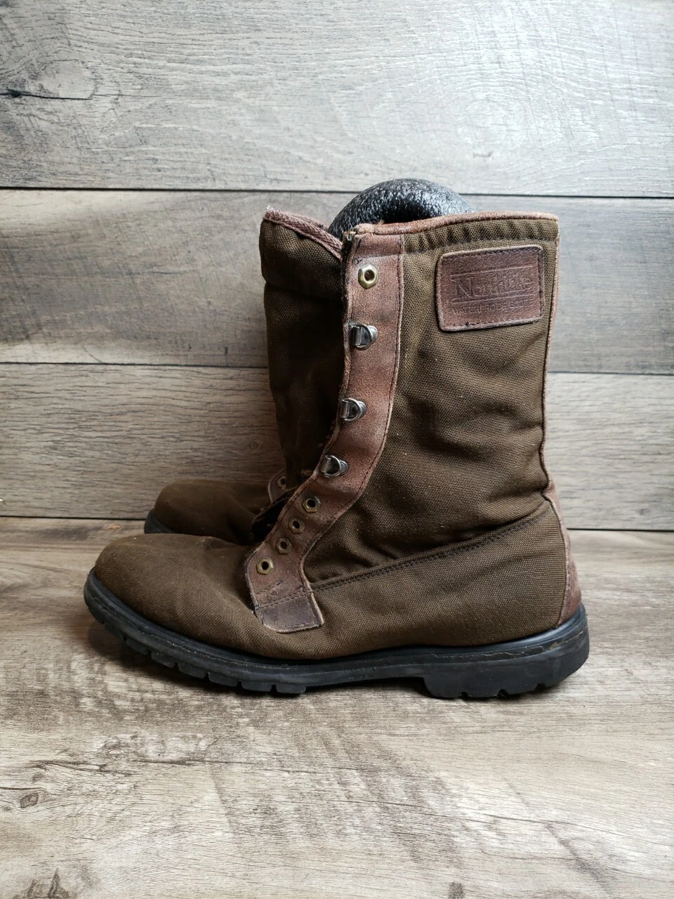 VTG Northlake Mens Size 10 Wide Shoes Brown Waterproof Gore-Tex Boots