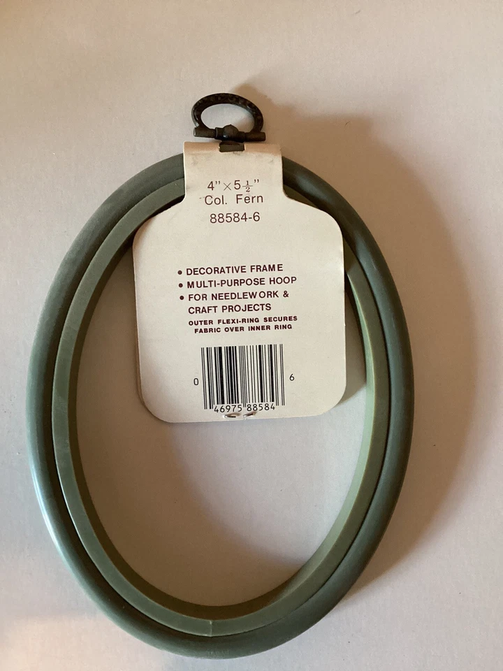 Vintage OVAL Flexi-hoop FERN GREEN 4"x 5.5” Needlework Hoop/frame W/Metal Hanger - Image 3 of 3