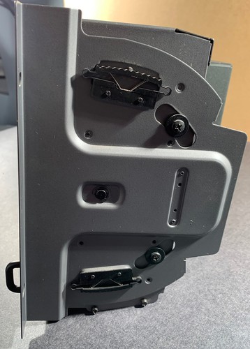 SET BESTEHEND AUS 2 SONY LMD-9050 HD-SDI FARBMONITOREN NETZTEILEN, MIT RACKHALTERUNG AC-LMD9 - Bild 4 von 4