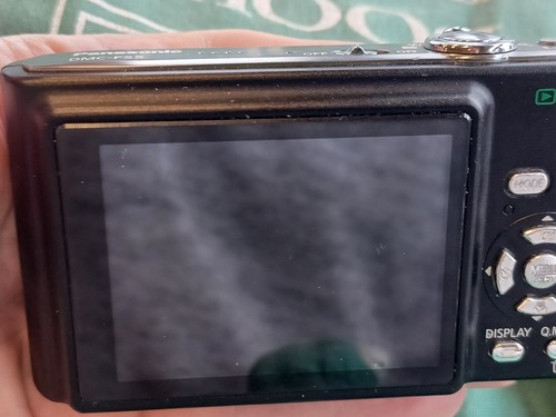 Panasonic Lumix DMC-FS5 10MP Digital Camera UNTESTED NO BATTERY- parts as is - Picture 4 of 11