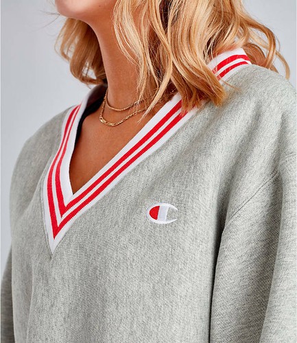 V-Neck Sweatshirt 