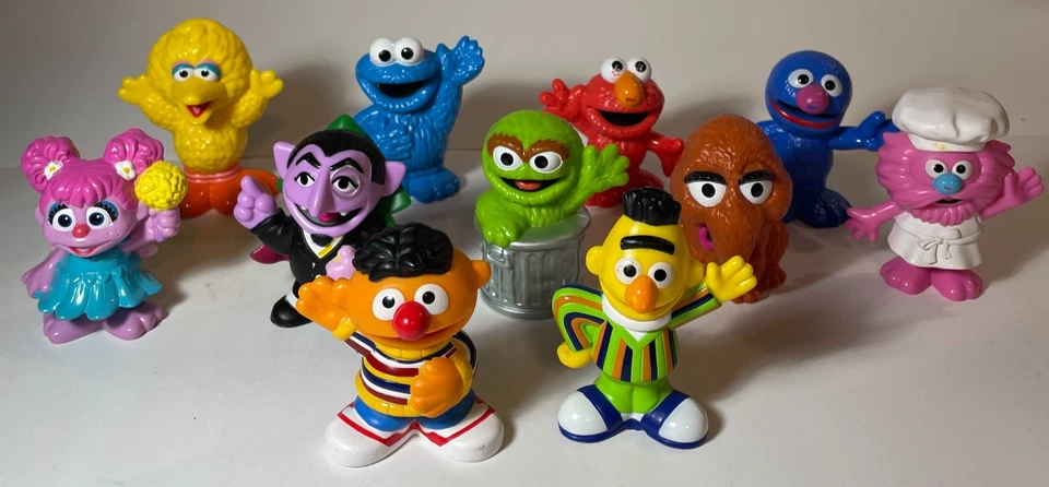 Sesame Street Workshop Lot Of 11 Figures 3” Tall Hasbro 2013-2018 EUC - Image 3 of 3